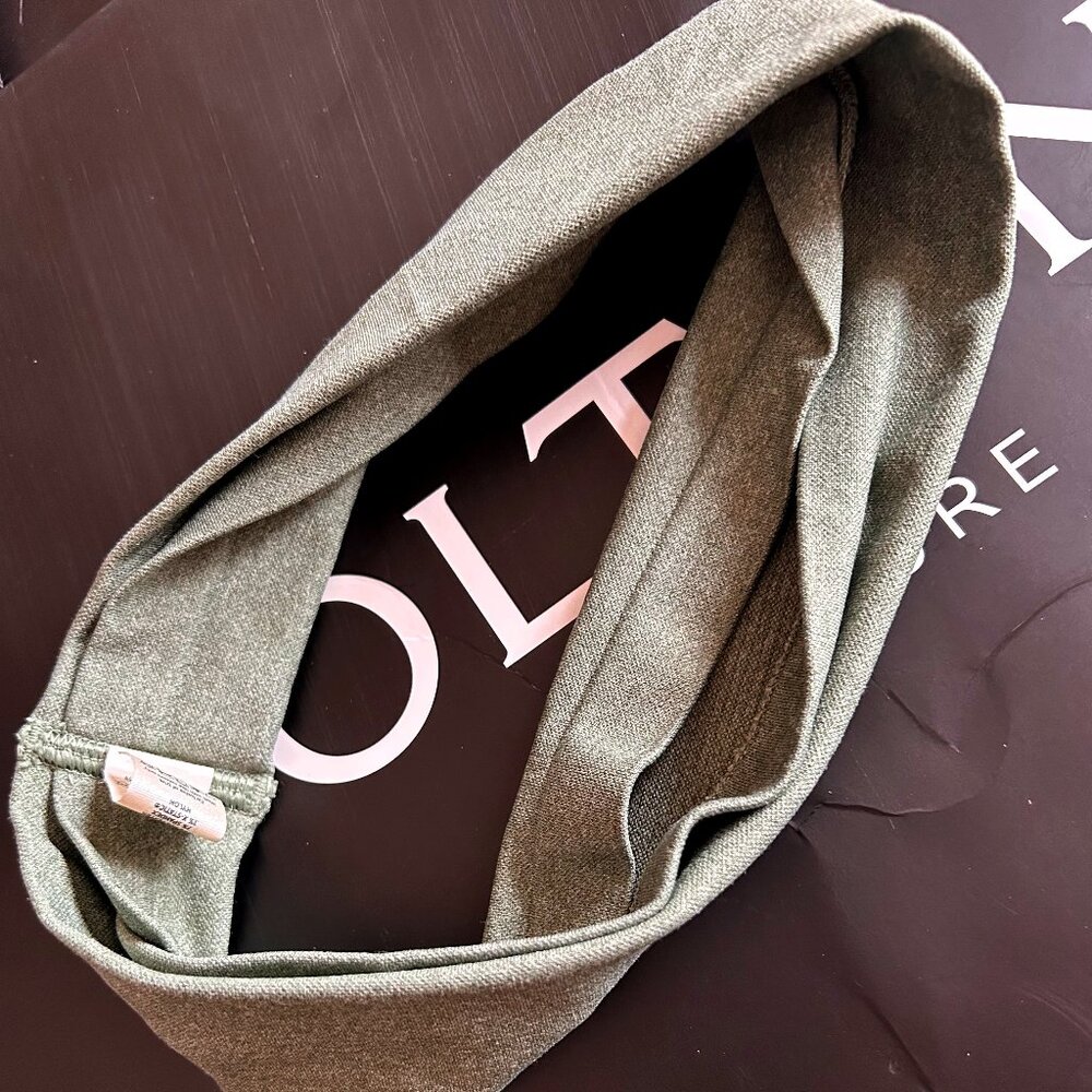 Lululemon Wide Headband.